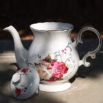Jomop European Style Ceramic Flower Teapot Coffee Pot Water Pot Porcelain Gift Large 5.5 Cups (1, Rose) - Image 3