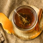 Harney & Sons Hot Cinnamon Spice Tea Tin - Black Tea with Orange & Sweet Clove - 2.67 Ounces, 30 Sachets - Image 9