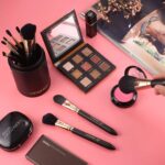 OMANIAC Makeup Brush Set Professional, 12 Pearlescent Wood Handle Makeup Brushes, Premium Cruelty-Free Synthetic Fiber Hair, Travel Make up Brushes Set with Case (Black). - Image 8