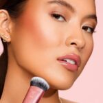 Real Techniques 4 Piece Face Base Makeup Brush Set, For Concealer, Foundation, Contour, & Setting Powder, Makeup Brushes For Blending & Buffing, & Sculpting, Travel Friendly, Gift Set, Cruelty-Free - Image 5